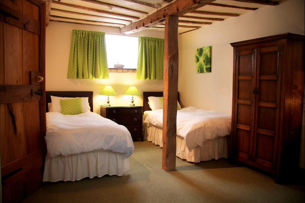 Colston Hall Farmhouse B&B Framlingham Room photo