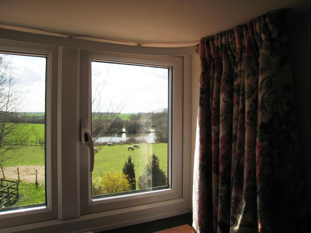 Colston Hall Farmhouse B&B Framlingham Room photo